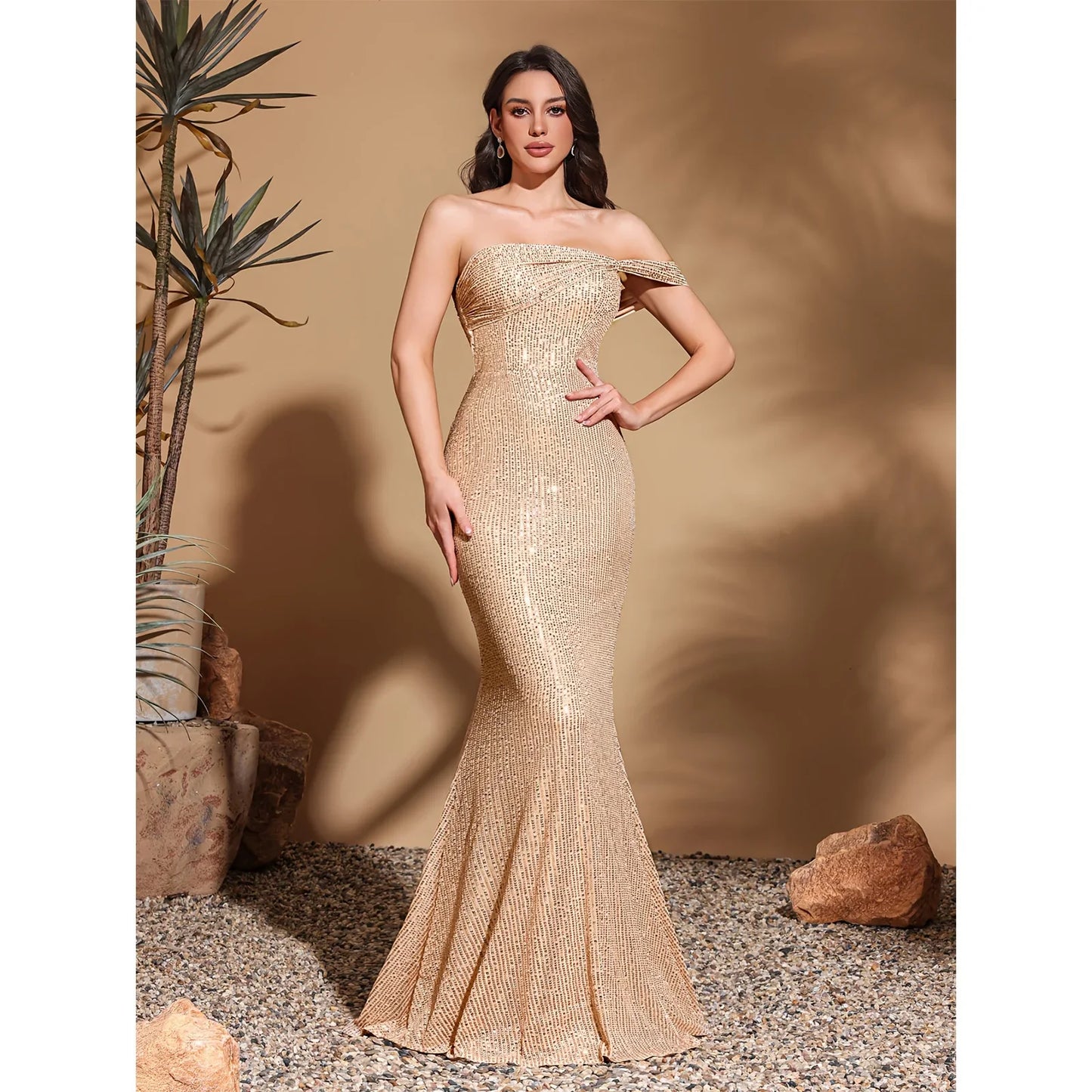 Sequined hip-hugging dress with one side hanging sleeves, elegant and chic dress