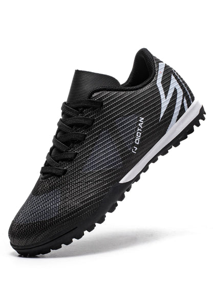 Low-top, soccer shoes, unisex, TF and FG, slip-resistant and wear-resistant, available in 3 colors. Sole spikes Not above ankle