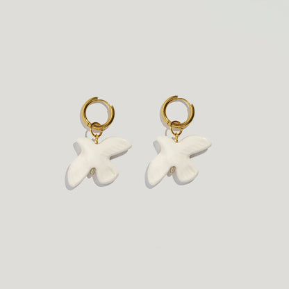 Fashion White Peace Dove Necklace For Women Vintage Geometric Round Hoop Long Necklace Jewelry Gift