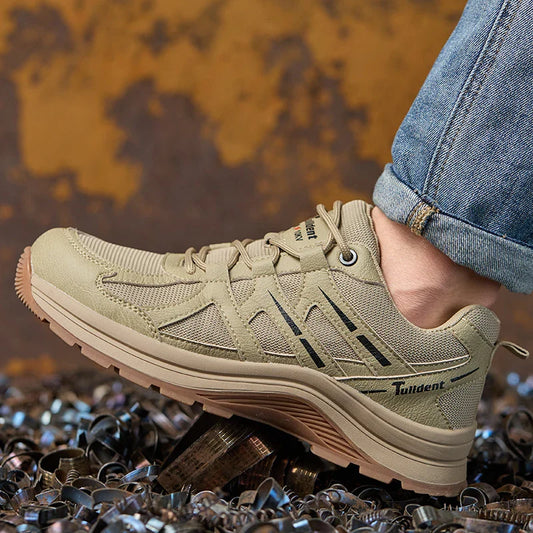 New safety shoes, anti-smashing and anti-puncture work shoes, insulated shoes, men's protective boots