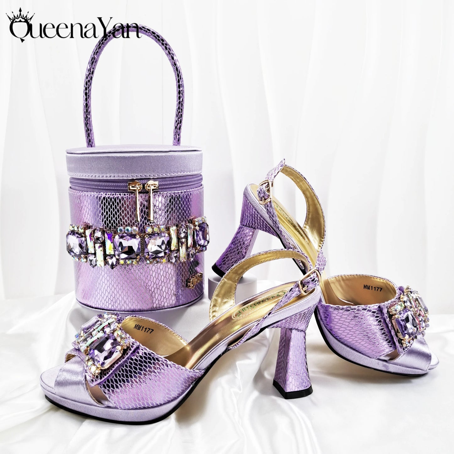 Fashionable New Gold Open Toe Women's Sandals with Matching Bucket Bag Set Perfect for Weddings and Parties