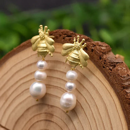 Bee And  With Natural Pearls Pearl Earrings 18K Gold Plated Jewelry Korean Designer Jewelry Earrings Gifts For Girlfriend
