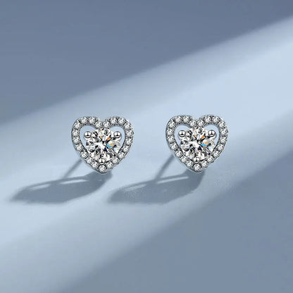 New In 0.3CT 4mm D Color Moissanite Stud Earrings For Women Party 925 Sterling Silver Pass Diamond Test Heart Shape Earring