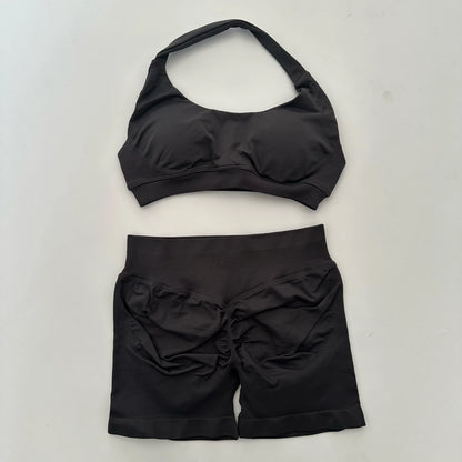 Yoga Shorts Set Seamless Yoga Set Workout Scrunch Shorts Sets Halter Sports Bra Scrunch Shorts Fitness Clothes Gym Suit