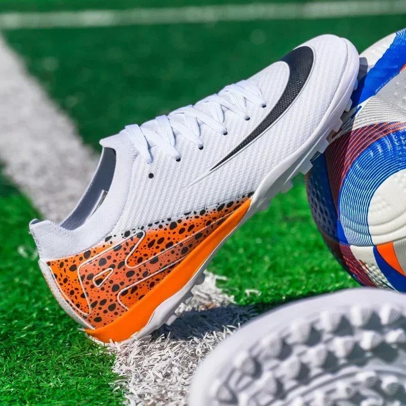 New Men Football Boots Professional Boys Soccer Shoes Ankle Sports Shoes Non-Slip TF/FG Match Sneakers Unisex Comfortable