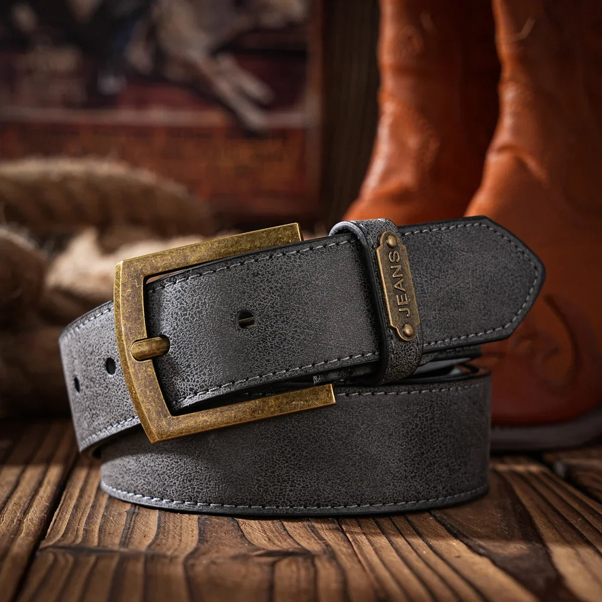 A Western-style PU material belt for both men and women, a casual, retro and classic personalized belt