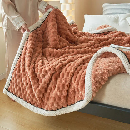 Tortoiseshell Velvet Thermal Blanket 150x200cm - 3D Textured All-Season Throw for Bed Sofa, Soft Fluffy Large Size Home Decor