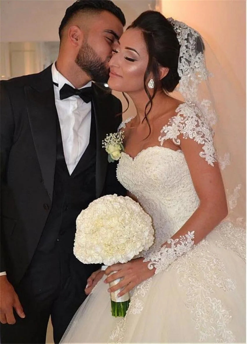 Customized Vestidos De Noiva Long Sleeves Wedding Dresses Ball Gowns robe de mariage Lace Appliques Beautiful Dress Bridal Gowns