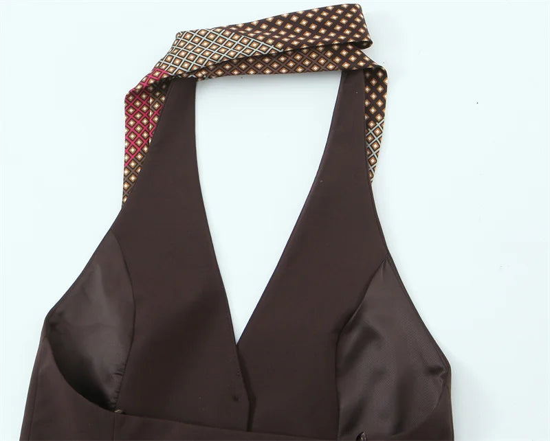Women's Top 2026 Spring New Style Dark Brown Sleeveless Halter Neck with Tie Decoration Vest Sexy Fashion Unique and Versatile