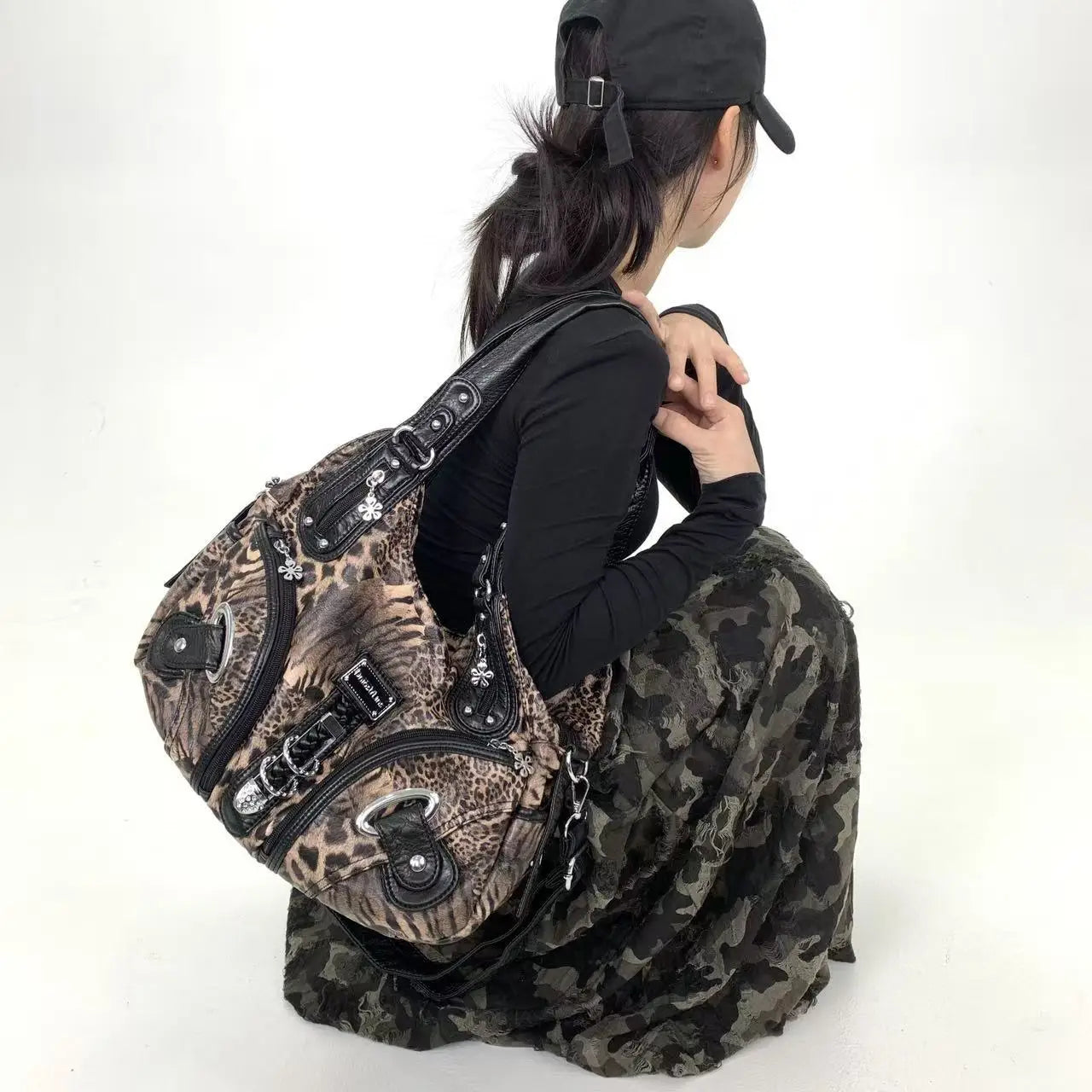 Y2K vintage hot girl personality leopard print shoulder bag with multiple compartments, Maillard crossbody handbag