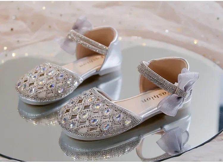 Girls Sandals Shiny Crystal Ins Trendy 2026 Summer New Kids Princess Shoes Mesh Lace Bows Girls Dance Shoes Elegant Hollowed-out