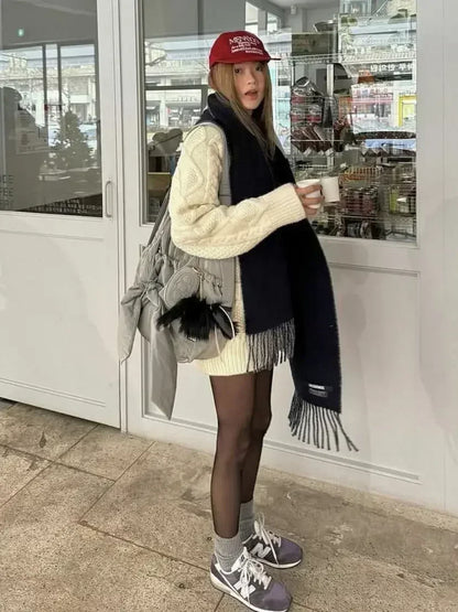 2025 New Korean-Style Niche Fashion Casual Small Bag for Women - Minimalist Nylon Crossbody Bag & Versatile Tote Bag
