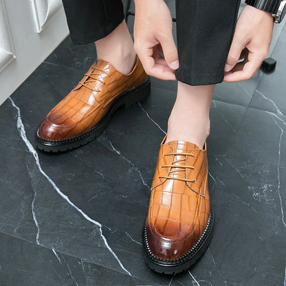 Sapatos sociais masculinos de couro com cadarço estilo britânico casual respirável formal estilo coreano