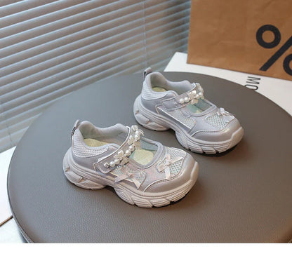 Girls Hollowed-out Mesh Sports Sneakers with Beaded Bow 2026 New Summer Toddler Barefoot Beach Shoes Platform Versatile Sandals
