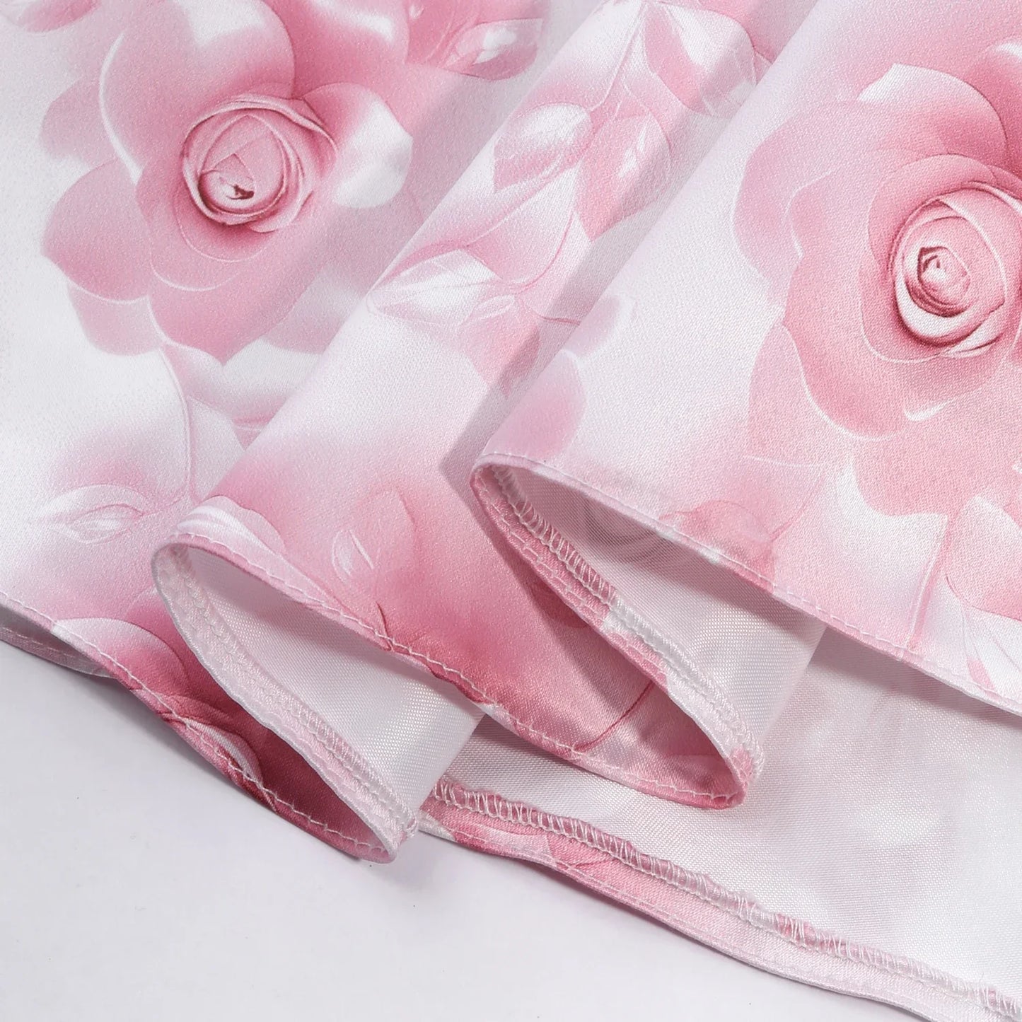 2026 summer new dress Europe and the United States small fly sleeve printed dress little girl host high-end performance clothing
