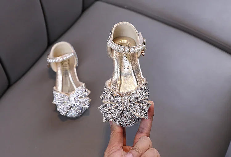 Luxury New Children Causal Dance Sandals Girls Rhinestone Flat Sandals Non-slip Fashion Kids Sequins Princess Performance Shoes