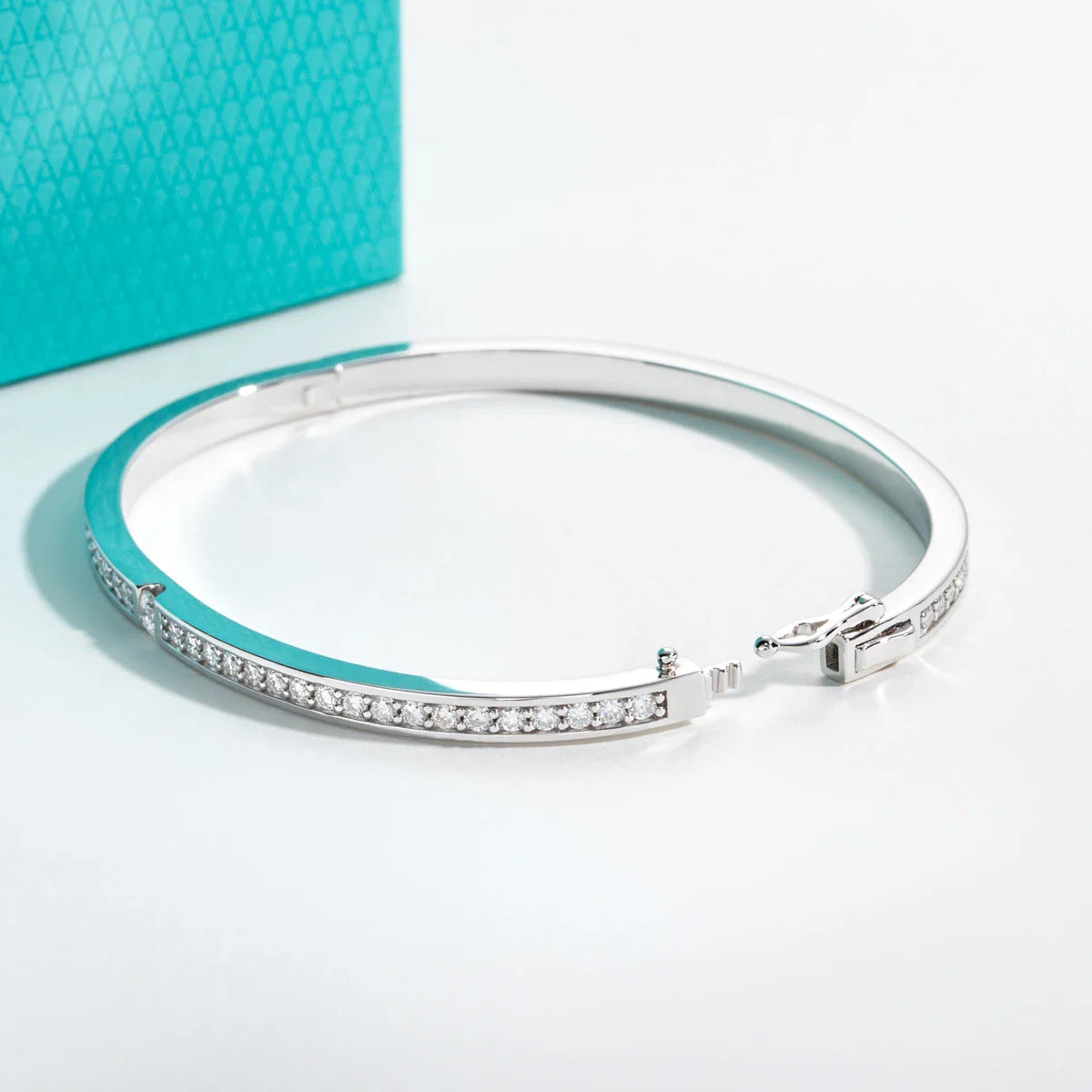 2.017cttw Moissanite Eternity Bracelet 925 Sterling Silver 18K White Gold Plated Classic Bangle for Women Gifts