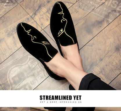 Frosted embroidered beanie shoes men's leather Korean version all match pointed leather shoes men's personality casual shoes
