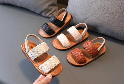 Kids Sandals for Girls 2026 Summer Girls Weave Design Sandals Children Beach Shoes Open Toes Flat Anti-skid Rubber Ankle Strap