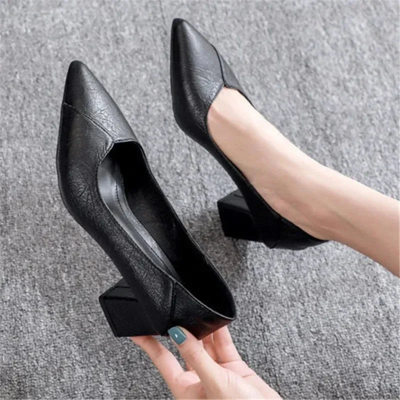 Sapato Feminino de Salto Bloco de 3-5cm Sapatos de Couro com Salto Quadrado Sapatos de Salto Agulha Zapatos De Mujer Moda Designer Escritório Senhoras Sapato Único