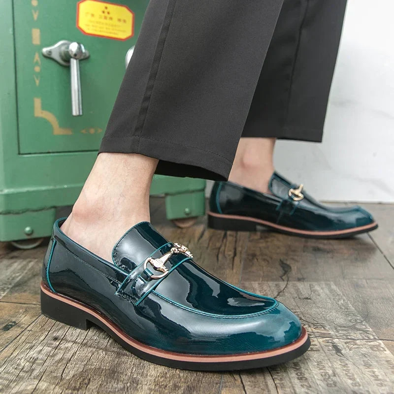 Business Casual Men Dress Shoes Luxury Glitter Designer Formal Shoes For Man Patent Leather Shoes Pointed Toe Men's Social Shoes