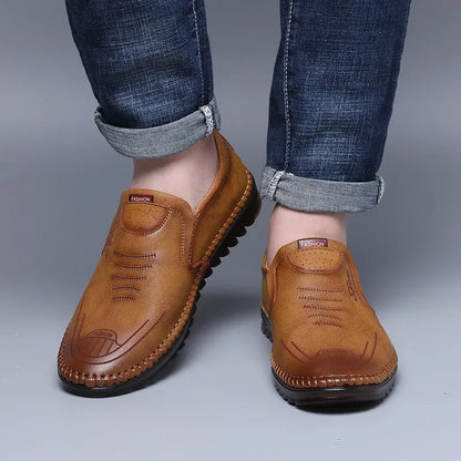 High Quality Men Shoes Handmade Leather Footwear Male Casual Business Flats Outdoor Soft Soled Travel Sneakers Brand Moccasins