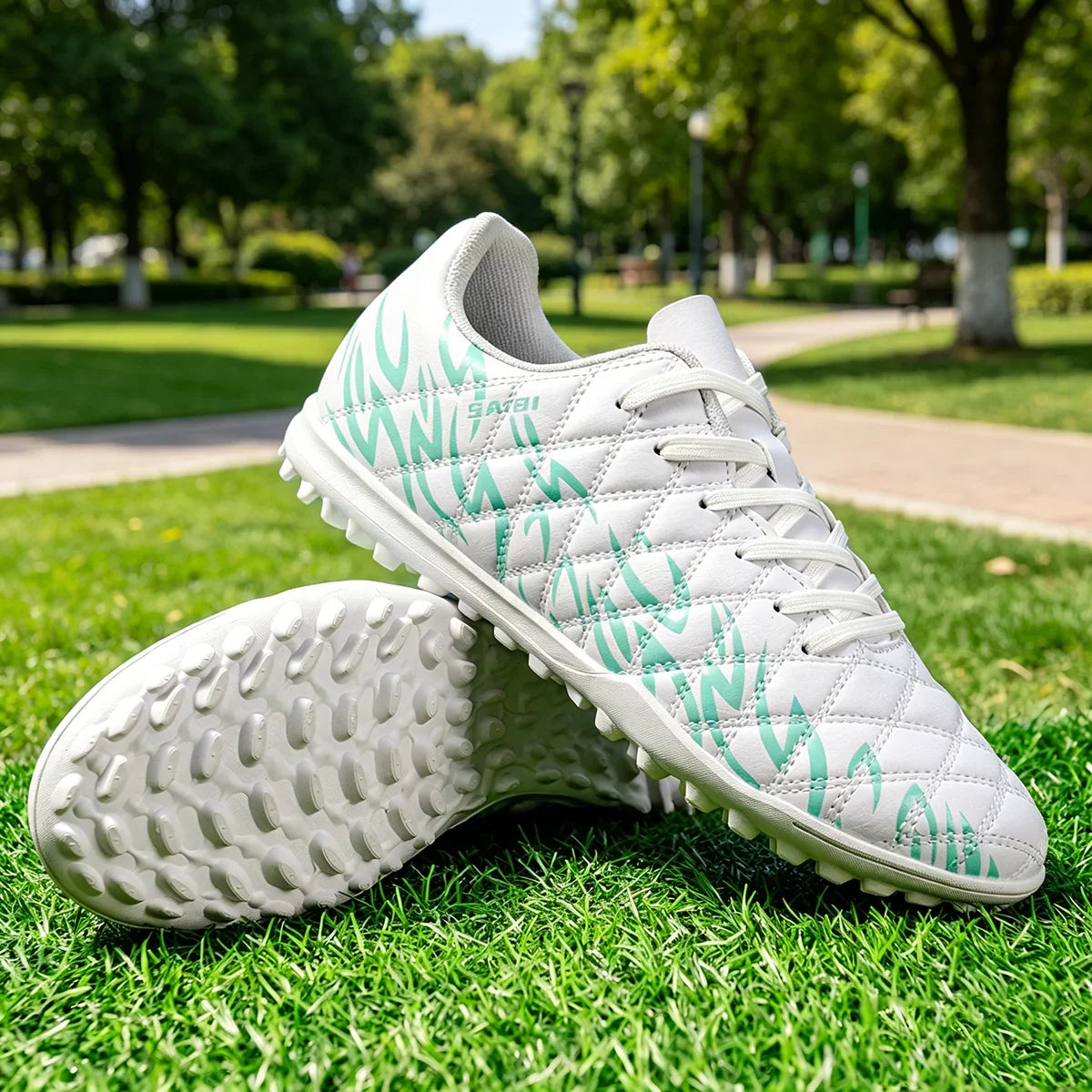 Wear Resistant TF Turf Soccer Boots PU Elastic Fabric Upper Rubber Stable Grip Sole Youth Boys Girls Football Shoes