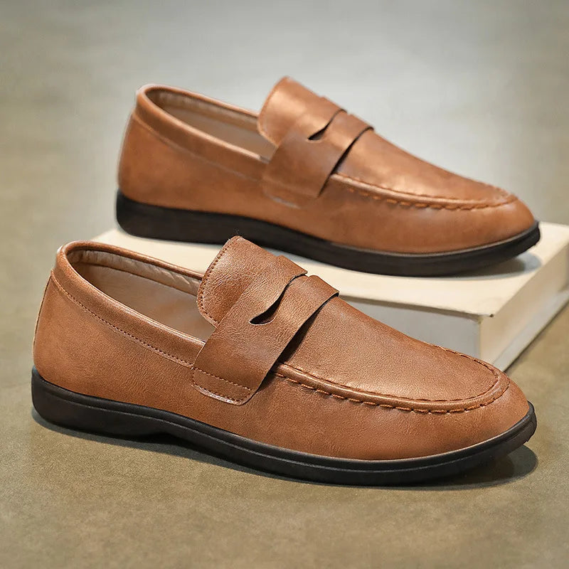 New fashionable and breathable men's loafers versatile and low top casual single shoes