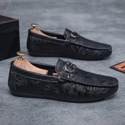 Brand Spring Summer Hot Sell Moccasins Men Loafers Leather Casual Shoes Men Flats Lightweight Driving Boat Shoes Male Footwear