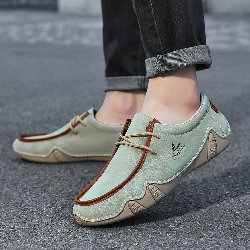 Novos Tênis Masculinos Casuais de Couro Feitos à Mão da Moda 2024 Design Sapatilhas Masculinas Mocassins Respiráveis Cano Baixo Sapatos Flats Dirigir Tamanho Grande