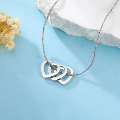 Family Name Necklace With 1-4 Hearts for Mother Custom Mother's Day and Valentine's Day Gift