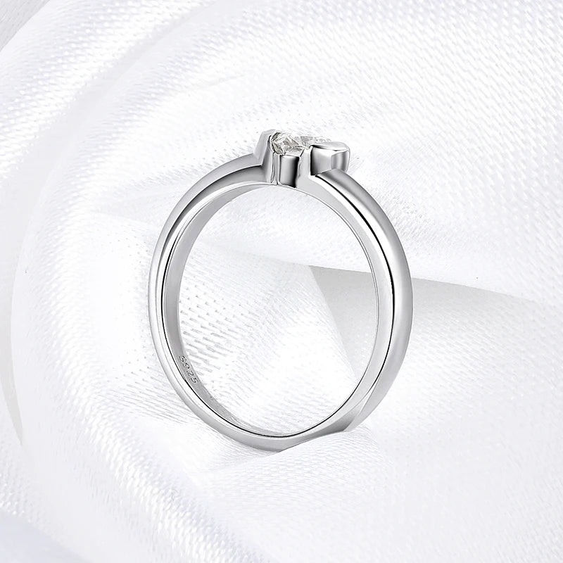 0.5CT Heart Cut Moissanite Solitaire Rings for Women Luxury Classic Wedding Lab Diamond Band 925 Sterling Silver Jewelry