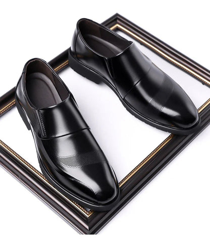 Designer Leather Shoes for Men Spring Autumn Business Casual Shoes Male Fashion Solid Color Wedding Shoe Man