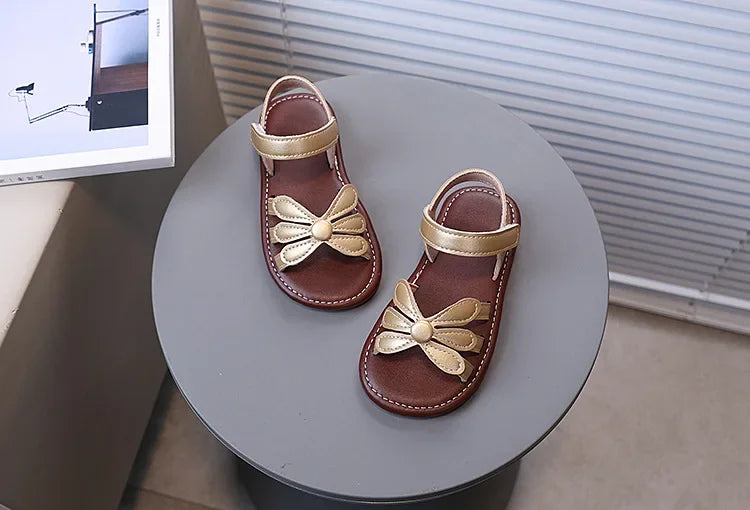 Girls Sandals Hook&loop Kids Beach Shoes Soild Color Versatile 2025 Summer Girls Princess Shoes Retro Sweet Flowers Korean Style