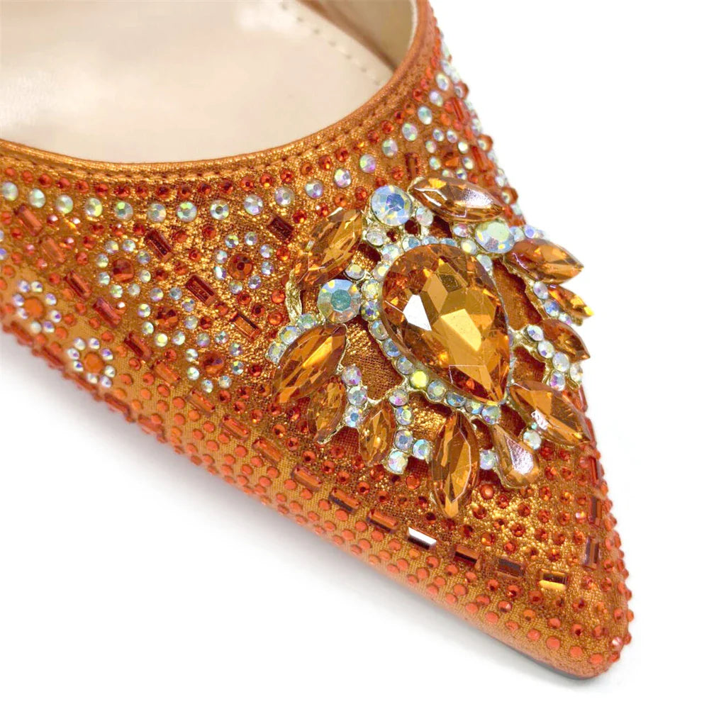Sapatos e Bolsa Nigerianos de Salto Alto para Mulheres na Cor Vermelha, Conjunto de Bolsa com Strass com Design Italiano para Casamento