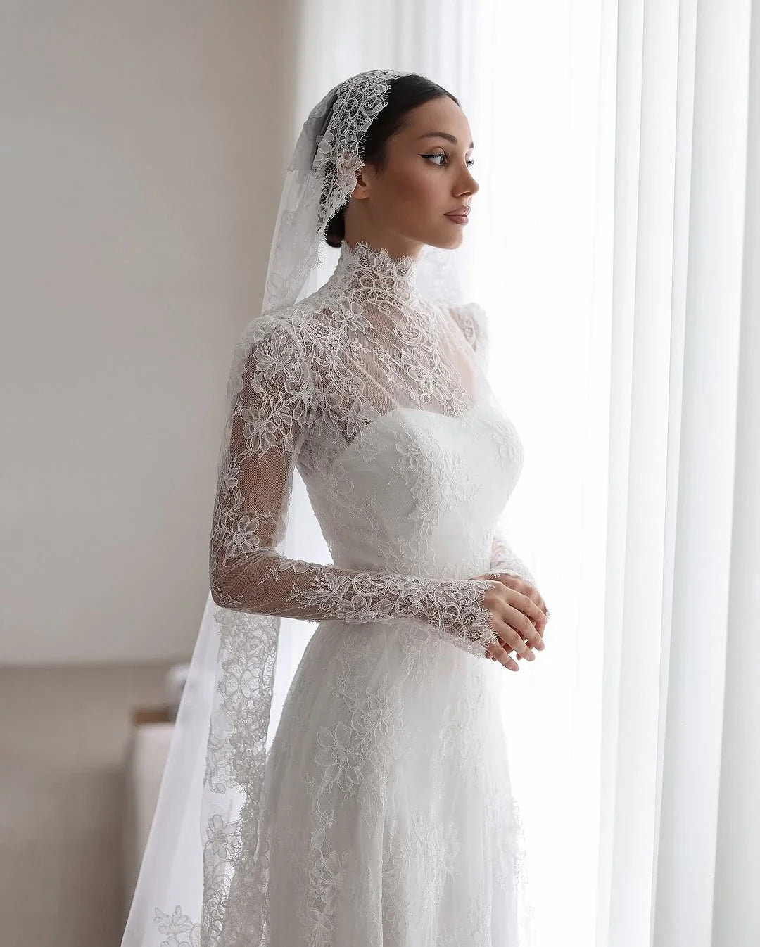 Lace Appliques Wedding Dresses A-Line High Neck Girdling Hazy Feeling Bridal Gown Floor-Length Bride Gowns 2026 Customized