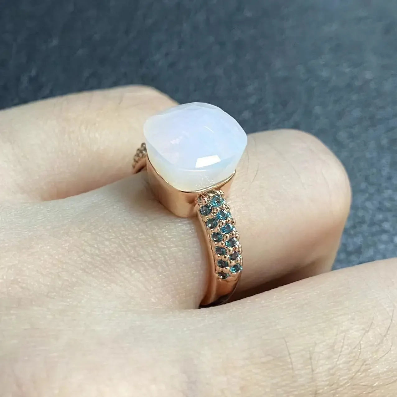 10.6mm Classic Ring for Women Light Blue Zircon Blue Topaz Candy Water Drop Crystal Ring Platinum Plated Jewelry Gift