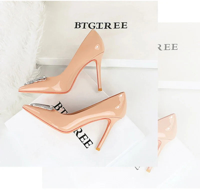 American Banquet High Heels Slim Heels Shiny Patent Leather Shallow Mouth Pointed Toe Shining Rhinestone High Heels Single Shoes