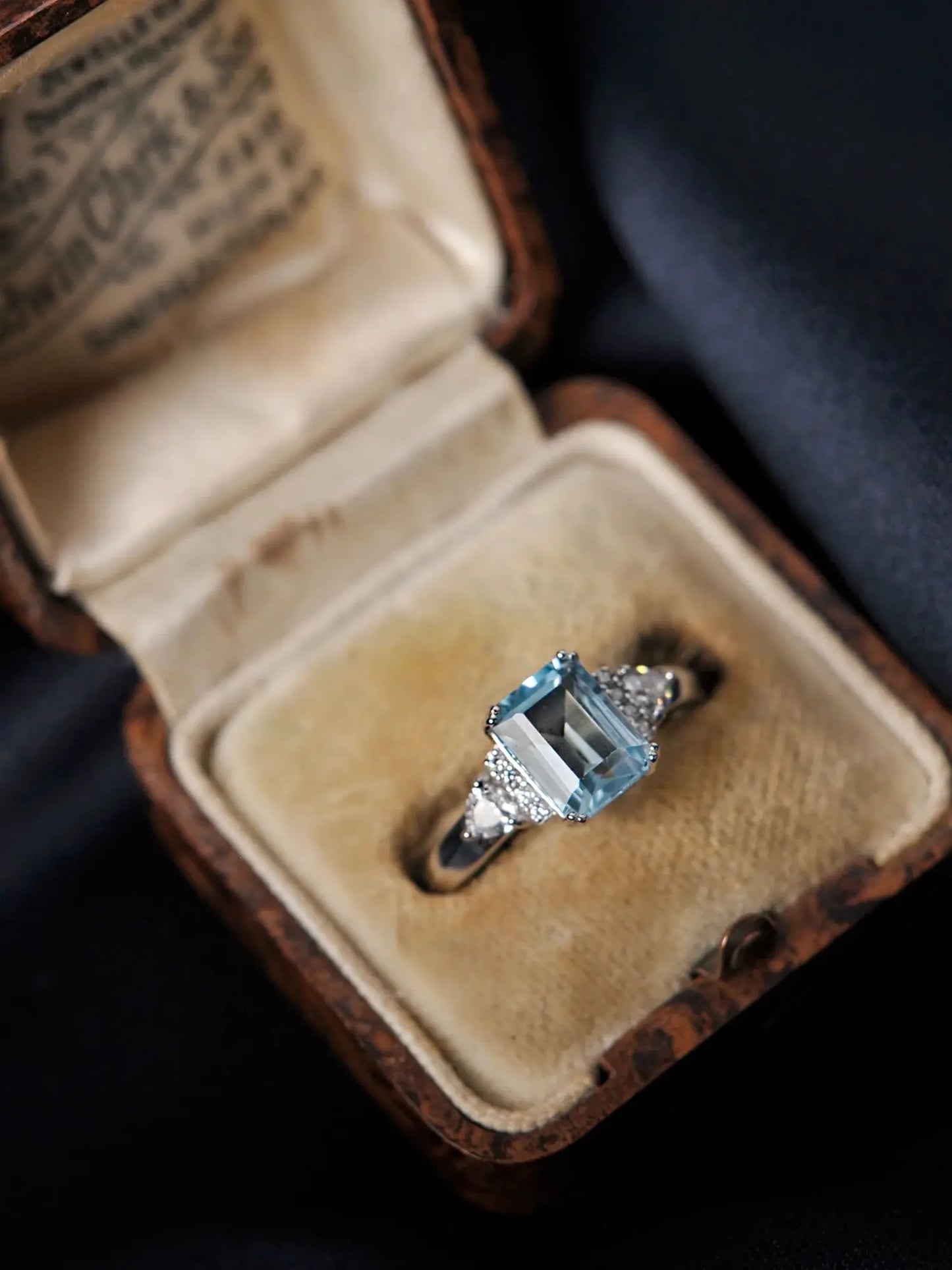 Sky Blue Topaz Emerald Cutring rings for women gift 925 sterling silver jewelry Free delivery elegant valentines fashion