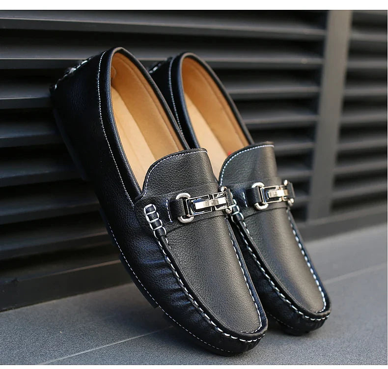 2025 New Handmade Soft Soled Beanie Shoes Men's Korean Style Casual Leather Shoes Social Spirit Boy Brand Lazy Shoes Loafers