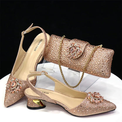 Sandálias Azul Royal Femininas Scarpin de Luxo Salto Médio Design de Strass Sapatos e Bolsas para Festa