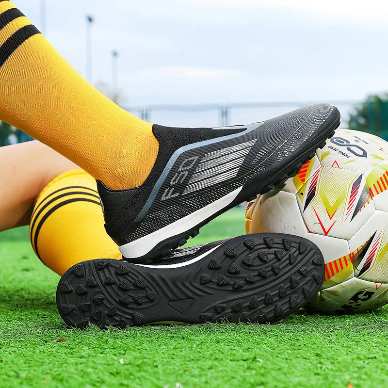 New Men's Football Boots Turf Comfortable Soccer Shoes Sport Fg Grass Cleats Futsal Non Slip Outdoor Adult Ultralight Non-Slip