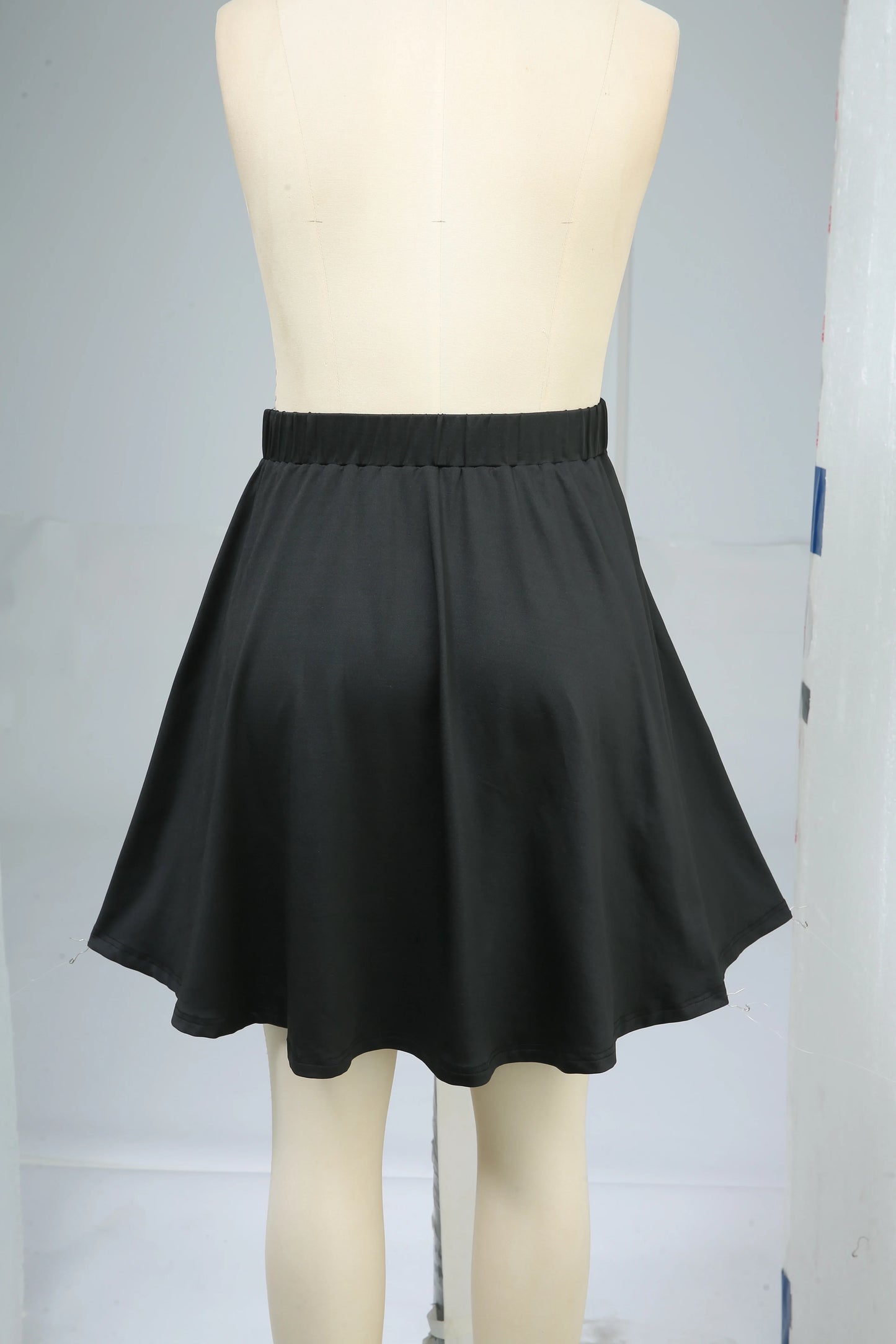 Plus Size Elastic Waist Button Plaid Skirts Silver Flocking Oversize Women's Comfortable Fit Plaid Skirt Black