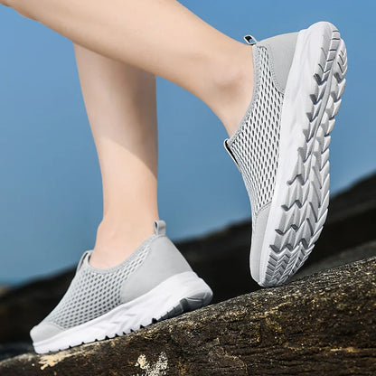 Men's Sneakers Breathable Mesh Men Casual Shoes Outdoor Non-Slip Big Size Loafers Walking Lightweight Male Tennis shoes