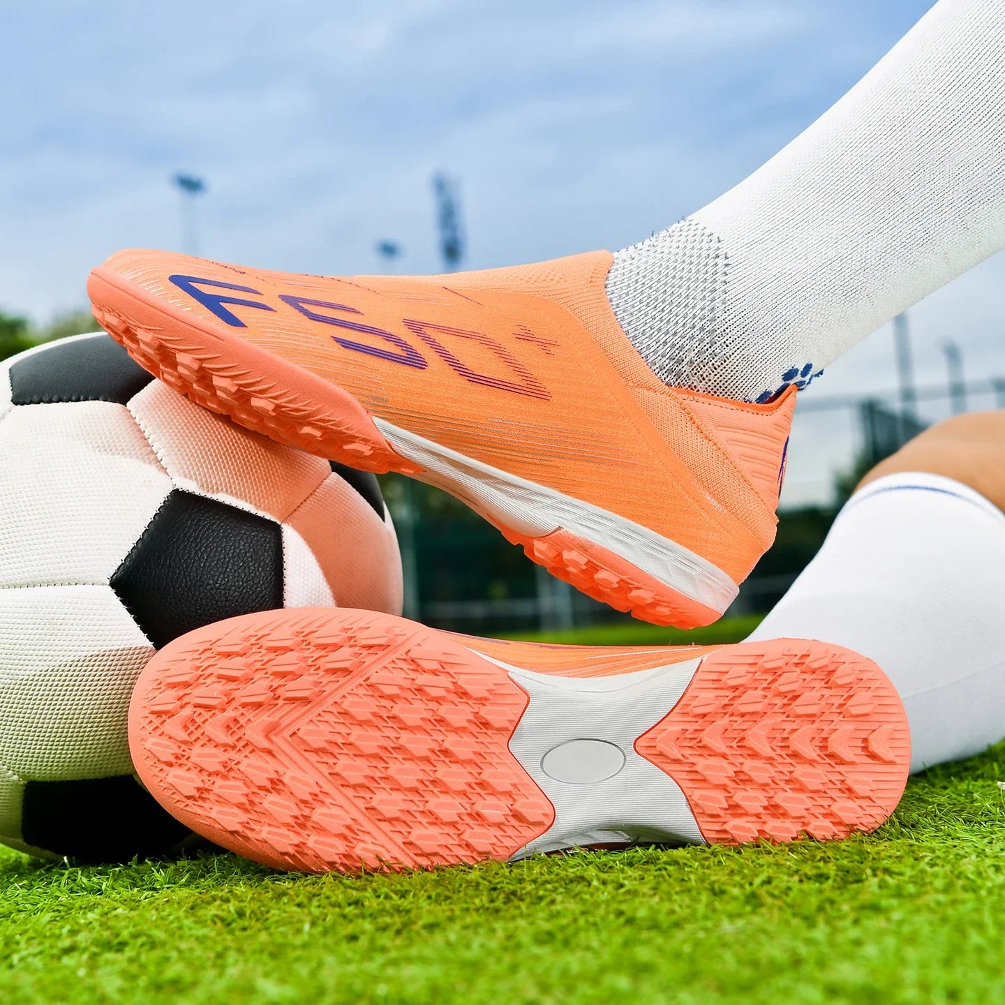 Without-lace F50+ Mens Soccer Shoes Boys Training Non-Slip Turf Soccer Cleats TF/FG Football Sneakers Chuteira Campo 35-45