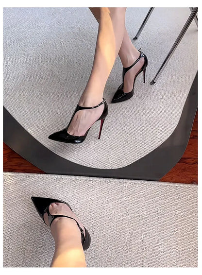 Novos scarpins vazados em T com biqueira, sandálias com salto fino e sapatos de bico fino vazados sexy de boca rasa
