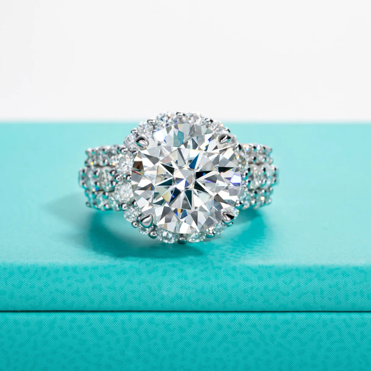 4.92cttw D Color Moissanite Halo Engagement Ring 18K Gold Plated Luxury Wedding Band Rings For Women Jewelry Wholesale