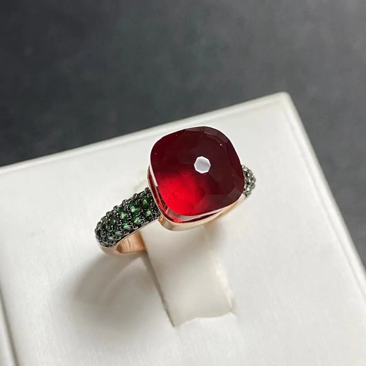 Emerald Ring for Women Green Zircon Inlay Rose Gold & Black Gun Plated 30 Colors Candy Crystal Style Jewelry Birthday Gift