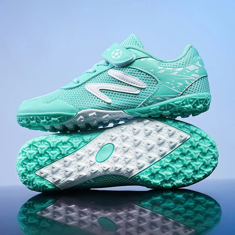 New Children Soccer Shoes Cleats Boys Football Boots TF Breathable Ultralight Grass Training Fast Athletic Sneakers 28-39