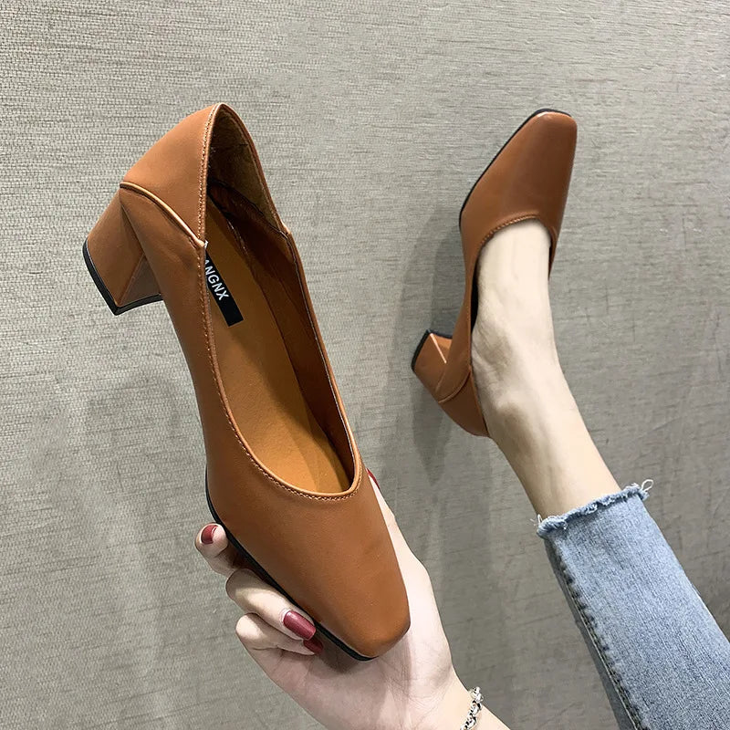Shallow Mouth with Follow-up Shoes 2024 New Simple Solid Color Middle Heel Square Toe Daily Work Single Shoe Zapatos De Mujer